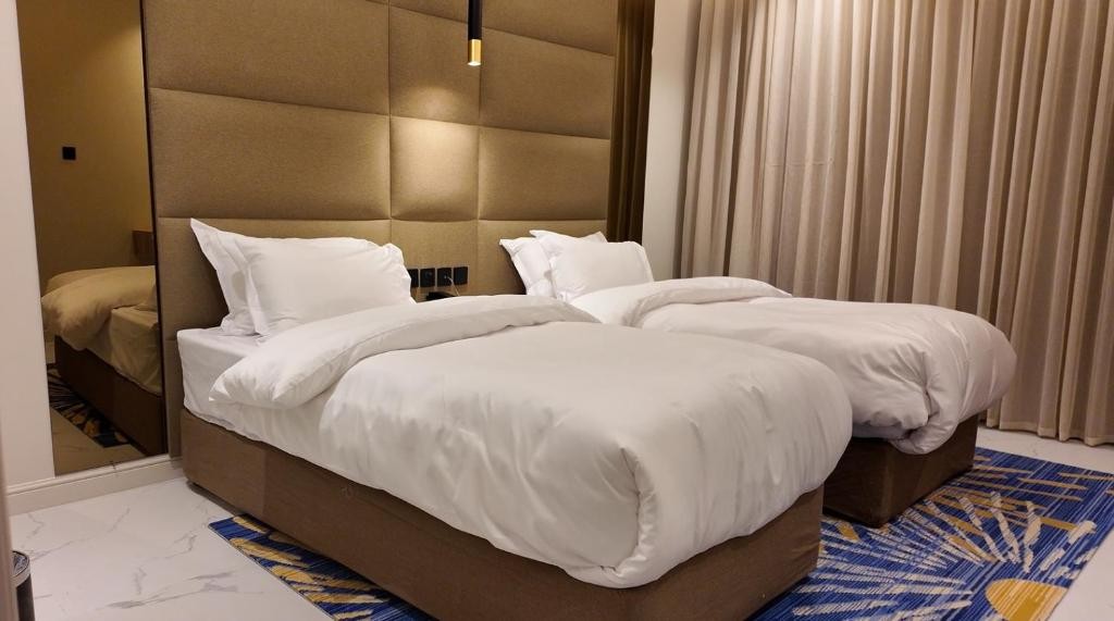 قصر العقيق للوحدات السكنية المفروشة(XYZ Hotel King Fahd Road) 13/29