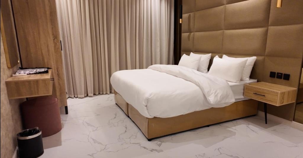 قصر العقيق للوحدات السكنية المفروشة(XYZ Hotel King Fahd Road) 8/29