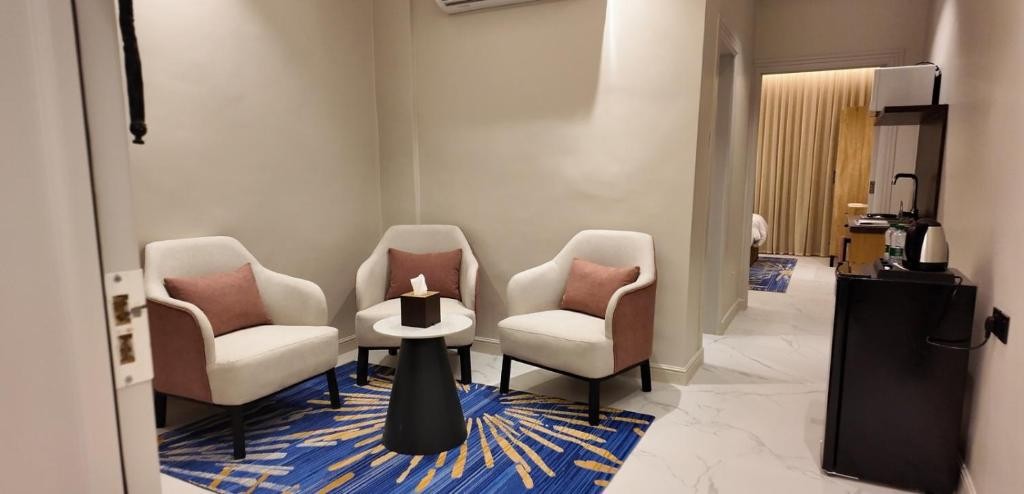 قصر العقيق للوحدات السكنية المفروشة(XYZ Hotel King Fahd Road) 22/29
