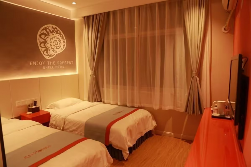 Shell Hebi Qi County Qi River Road Hotel 10/44