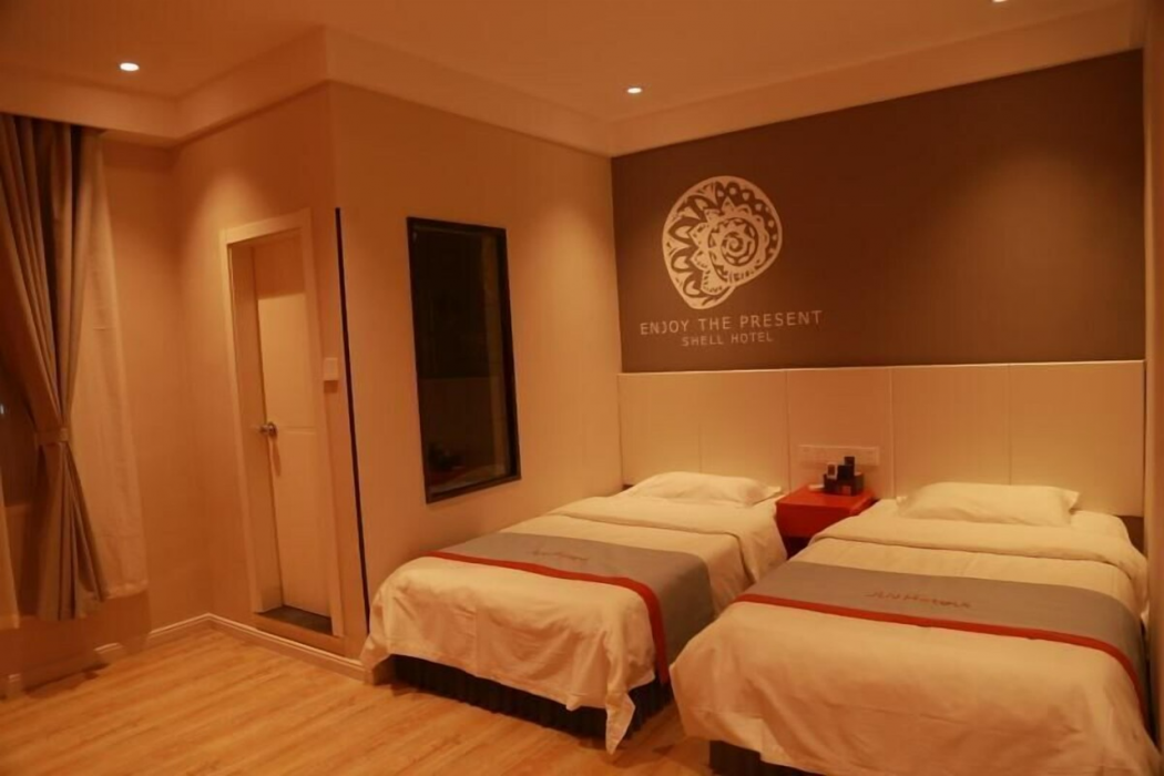 Shell Hebi Qi County Qi River Road Hotel 12/44