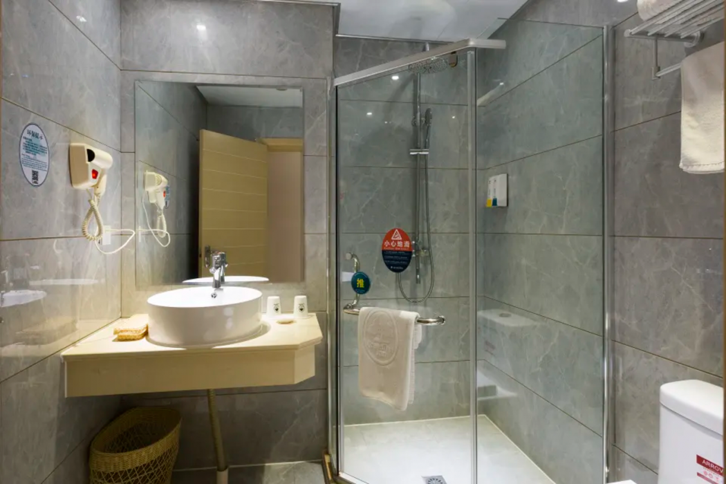 GreenTree Inn Jiangxi Yingtan Railway Station Square Business Hotel 9/58