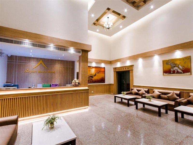 Airport Beach Hotel Phuket 19/41