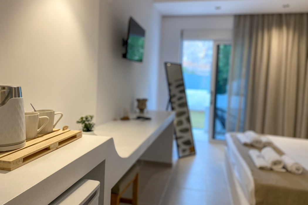 Ladiko Inn Hotel 24/62