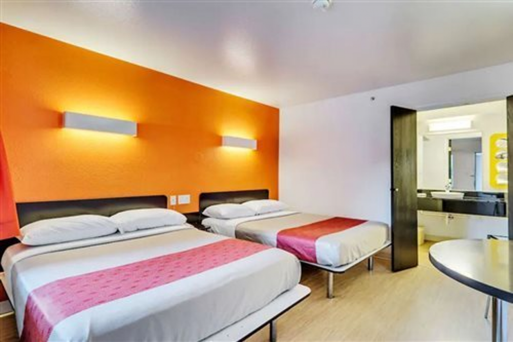 Motel6 Linthicum Heights, MD - BWI Airport 9/27
