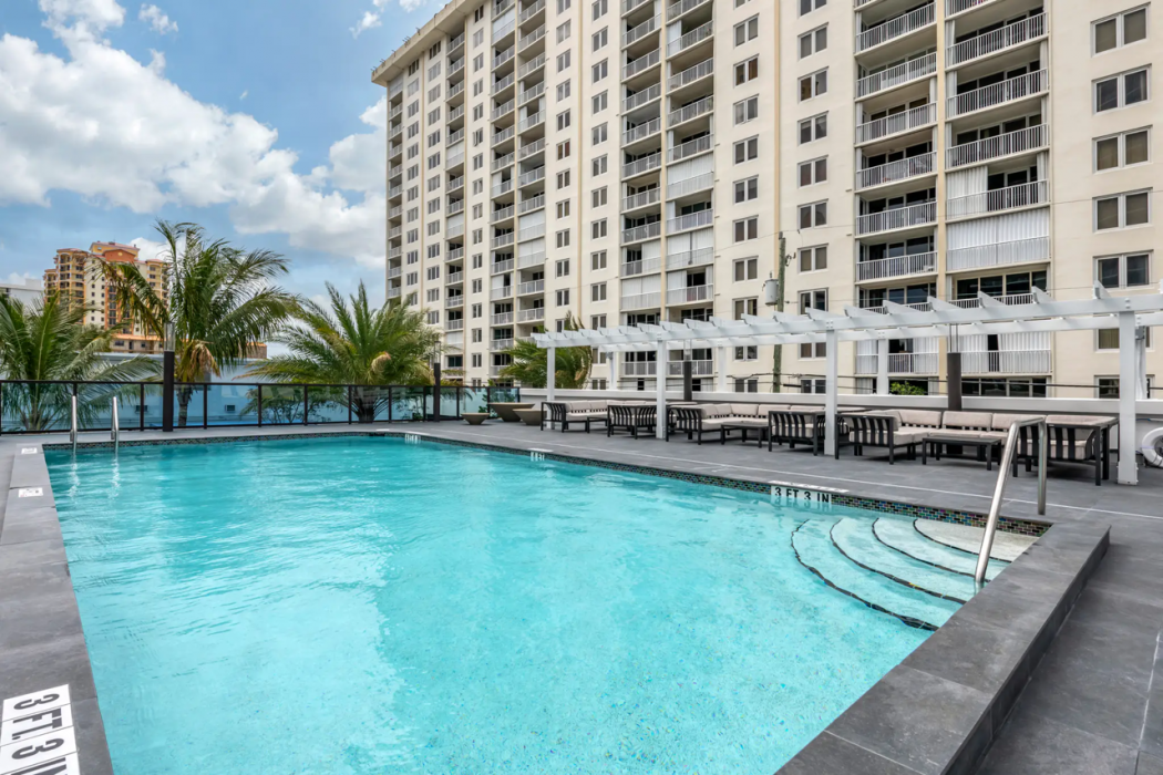 Cambria Hotel Fort Lauderdale Beach 16/41