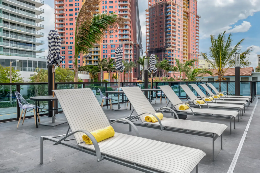 Cambria Hotel Fort Lauderdale Beach 14/41