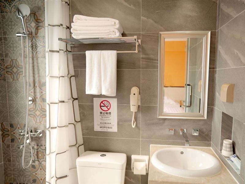 Perfect Family Inn 19/24