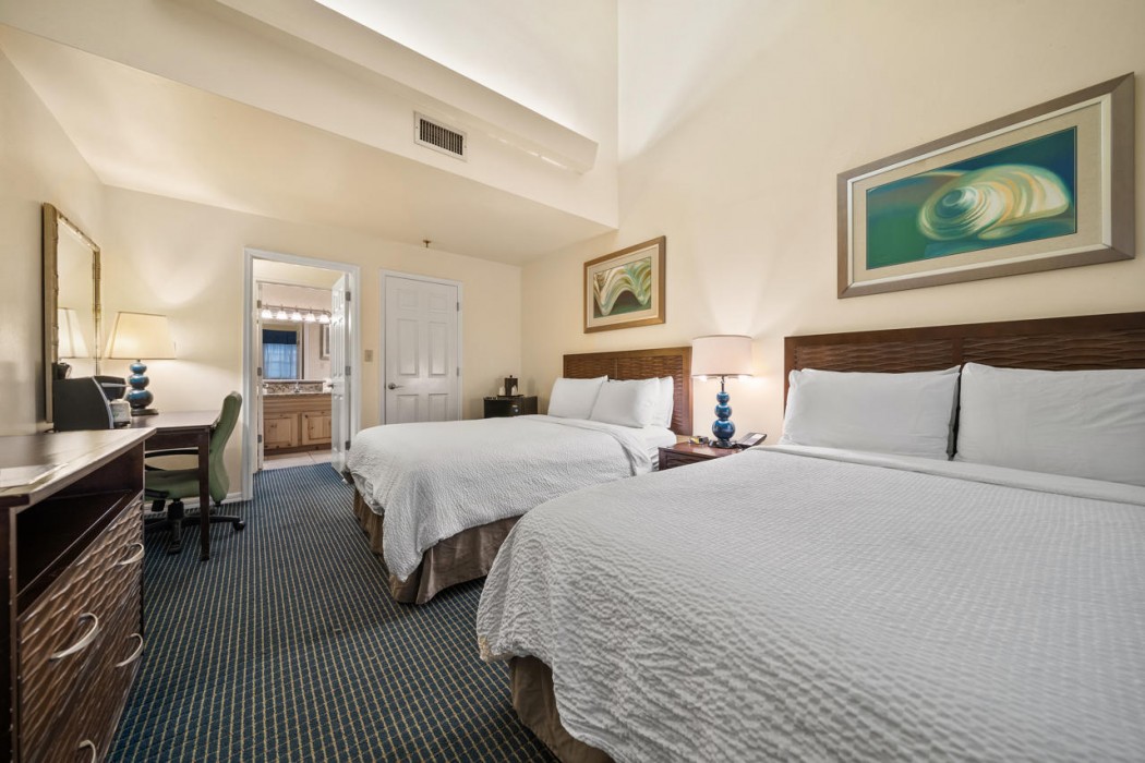 Holiday Inn & Suites Clearwater Beach S-harbourside 16/130