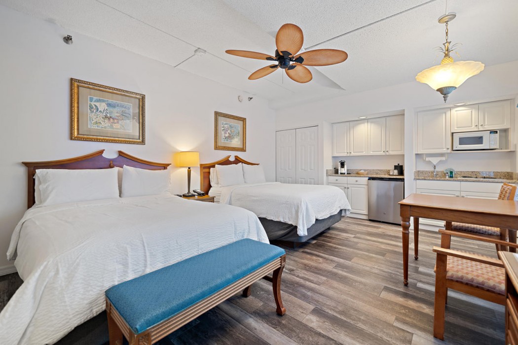 Holiday Inn & Suites Clearwater Beach S-harbourside 36/130
