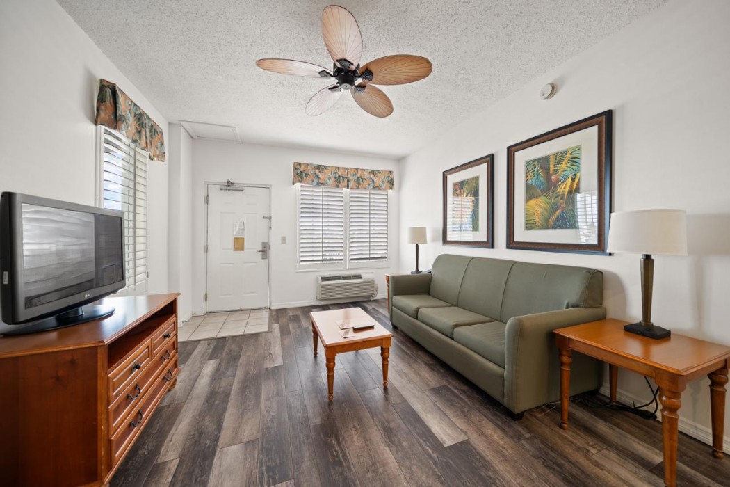 Holiday Inn & Suites Clearwater Beach S-harbourside 20/130