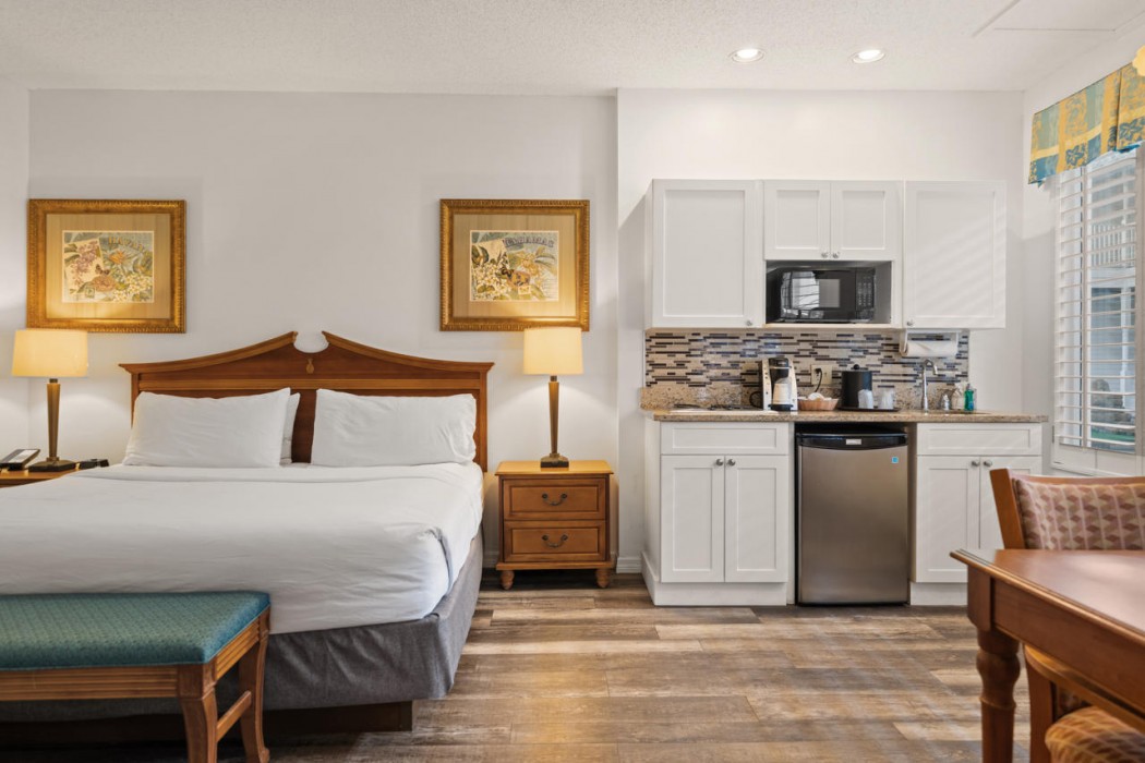 Holiday Inn & Suites Clearwater Beach S-harbourside 37/130