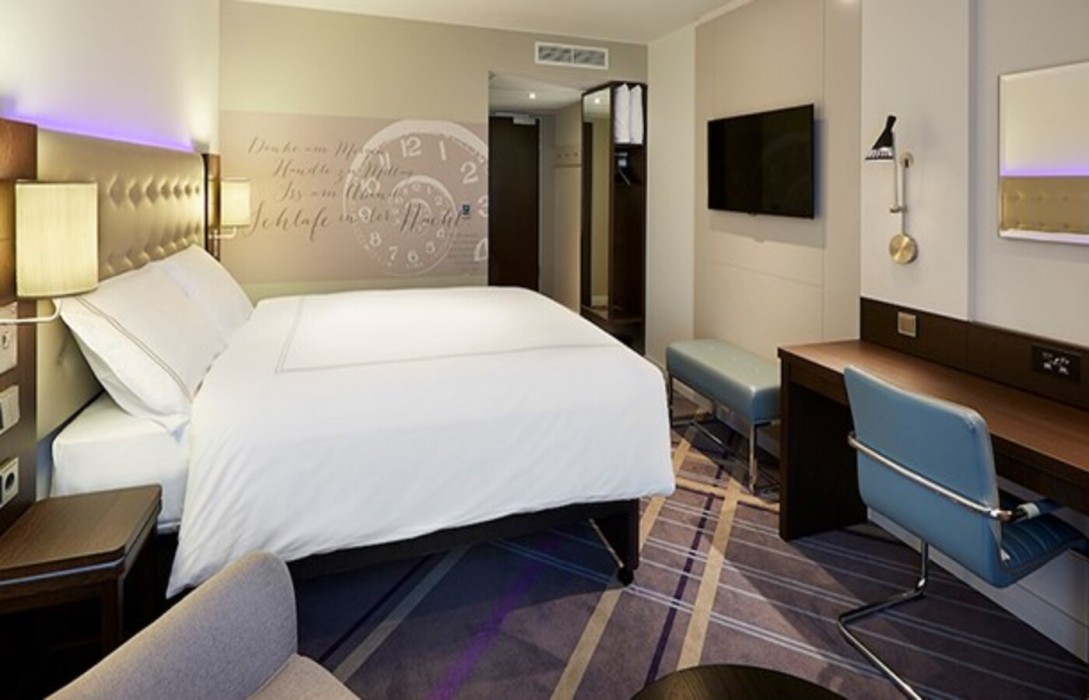 Premier Inn Hamburg St. Pauli 11/25