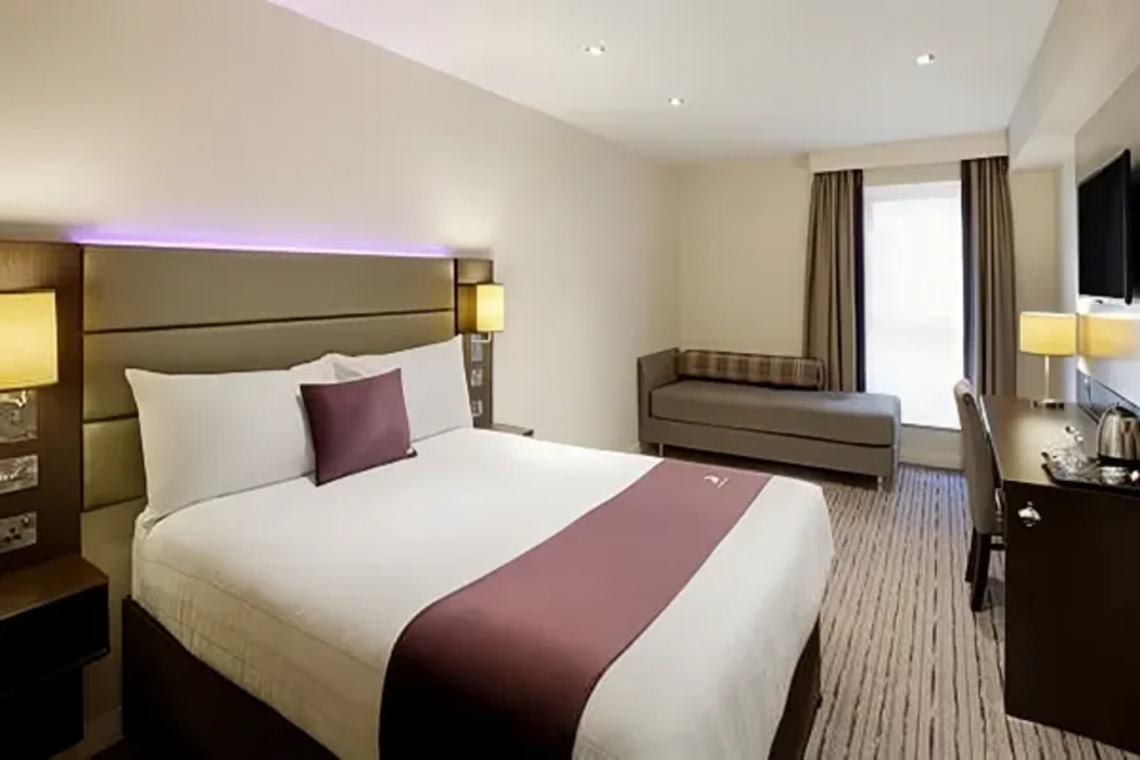 Premier Inn Marlborough 8/37