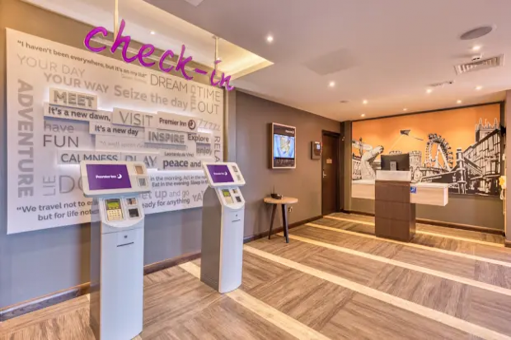 Lobby at Premier Inn Oxford Botley, OXFORD