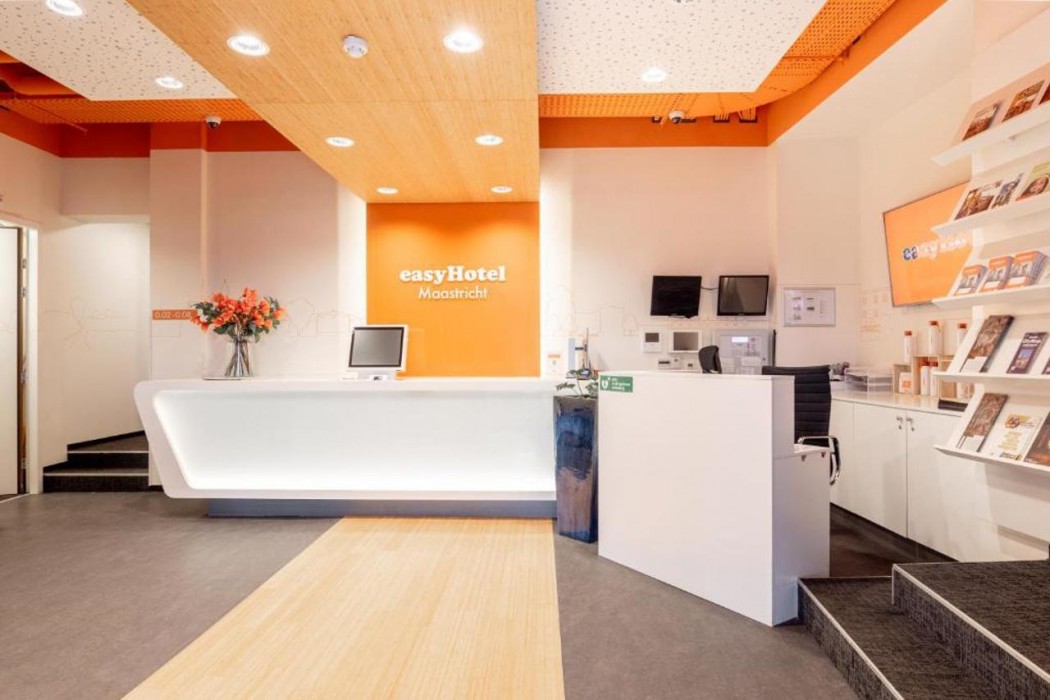 Lobby at easyHotel Maastricht City Center, MAASTRICHT