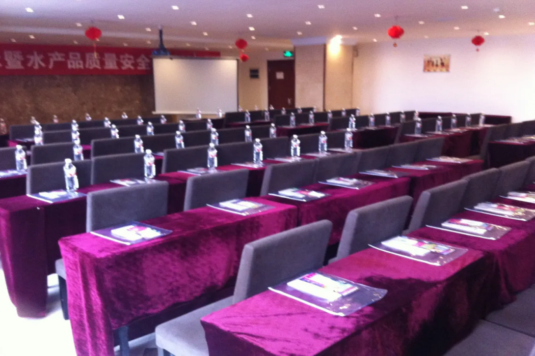 Greentree Inn Shandong Qingdao Jiaozhou Datong Mansion Express Hotel 46/60