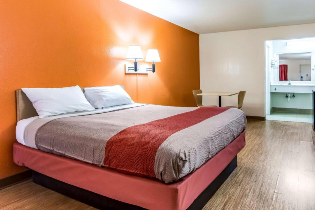 Motel6 Raleigh, NC Cary 16/54