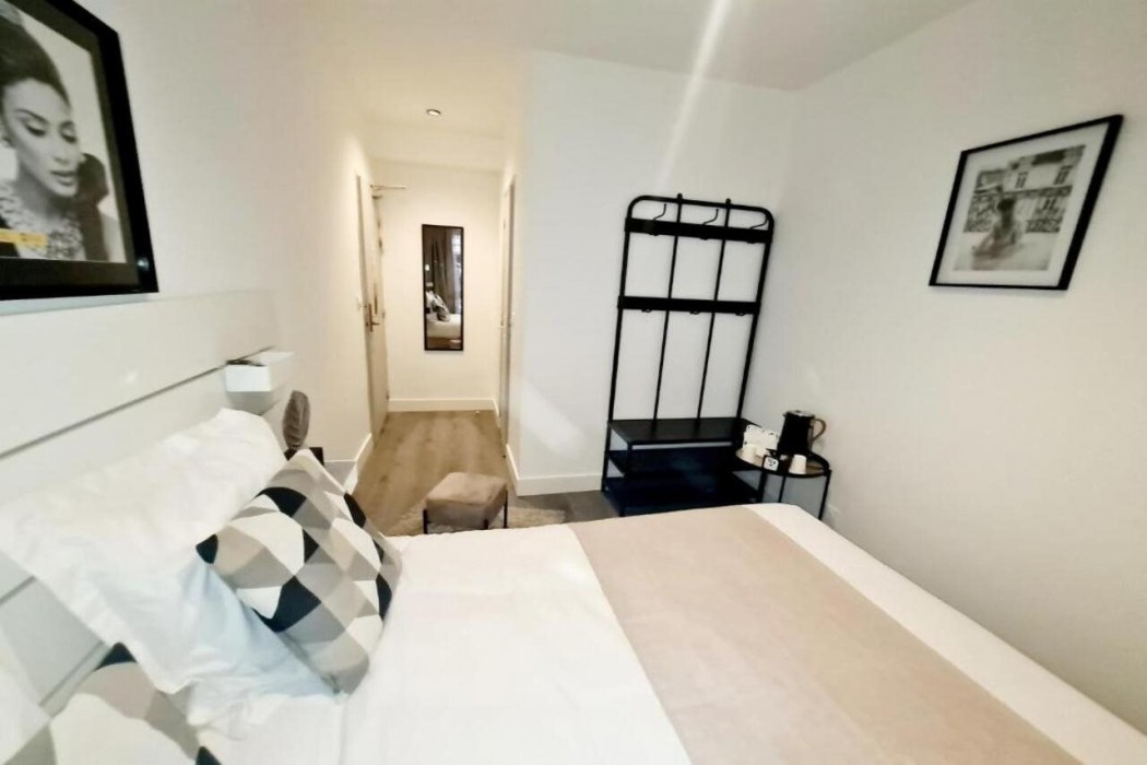 Hotel Le 23 21/28
