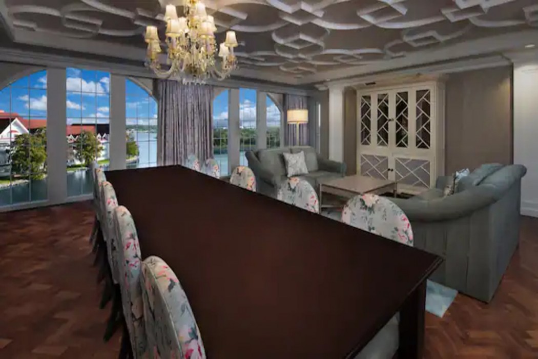 The Villas at Disneys Grand Floridian Resort and Spa 22/45