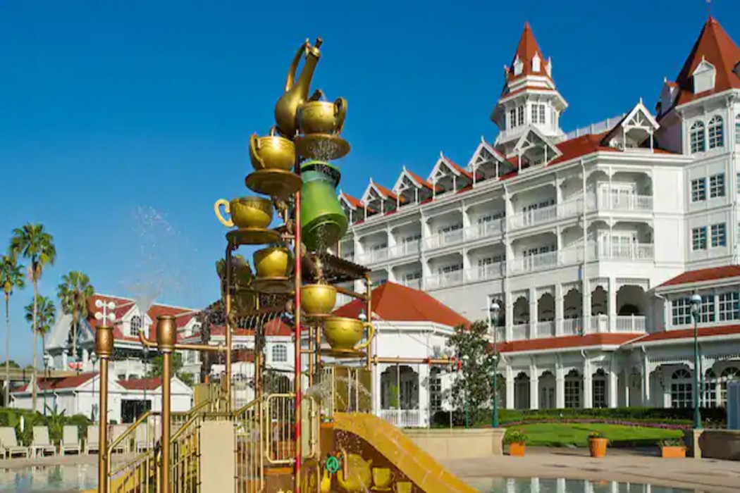 The Villas at Disneys Grand Floridian Resort and Spa 3/45