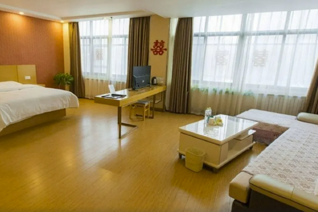 GreenTree Inn Linyi Yishui County Tianshe Huayuan Express Hotel 13/62