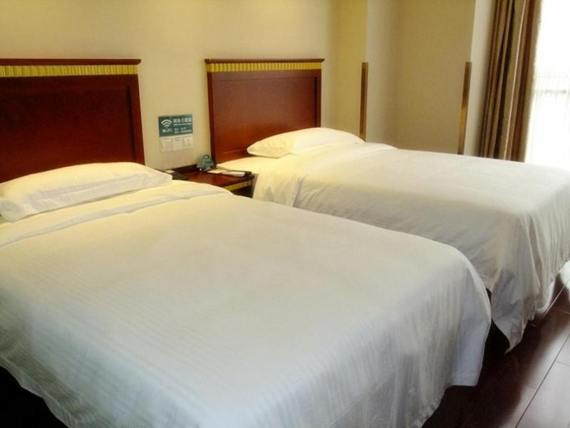 GreenTree Inn Handan Train Station Express Hotel 10/77