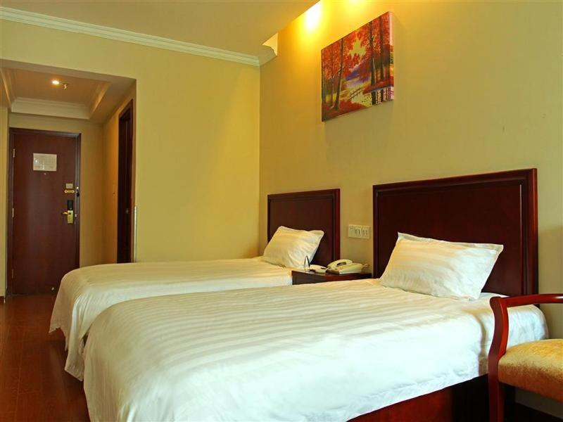 GreenTree Inn Handan Train Station Express Hotel 6/77