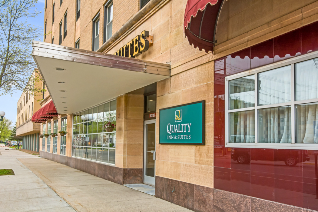 Quality Inn and Suites Virginia MN 4/25