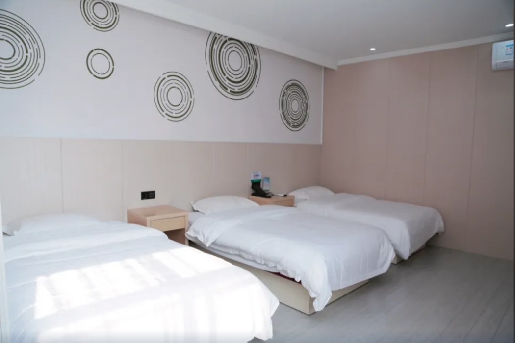 GreenTree Inn Yangzhou Wanda Plaza Baixiang Road Express Hotel 8/25