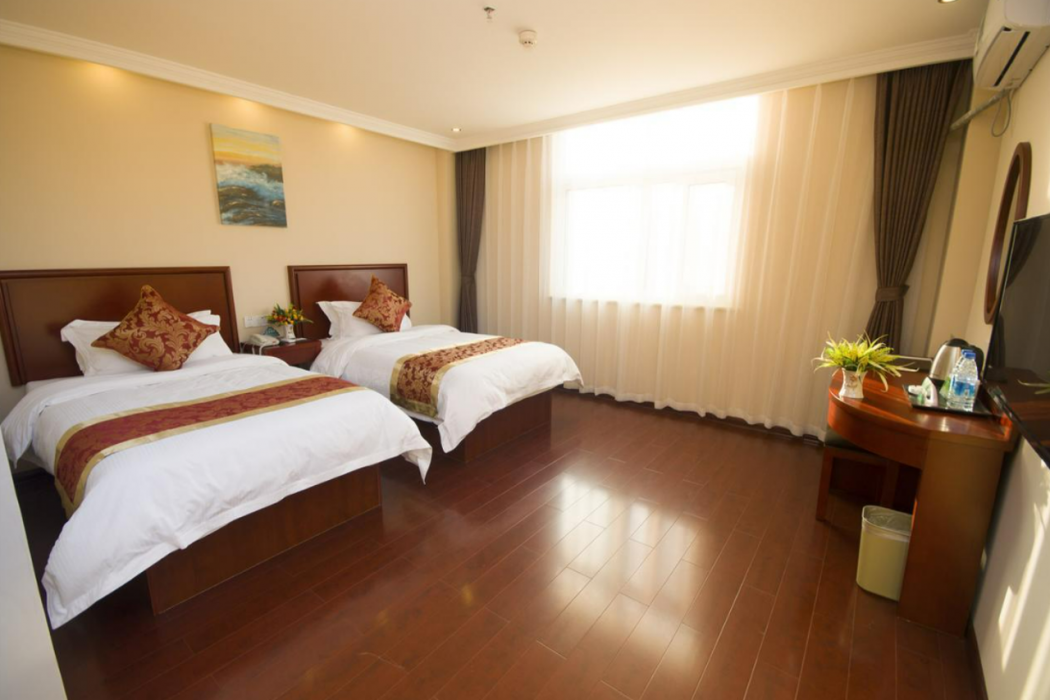 GreenTree Inn Qingdao Jiaozhou Sanlihe Park Express Hotel 6/40