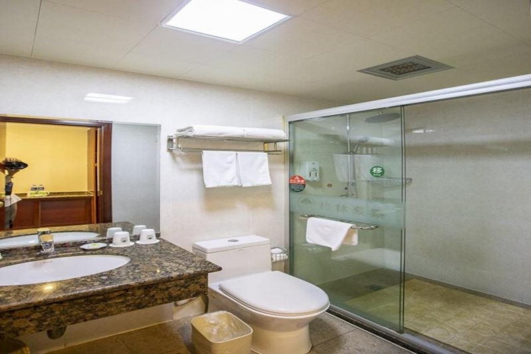 GreenTree Inn Taizhou XingHua Middle Yingwu Road Express Hotel 16/29