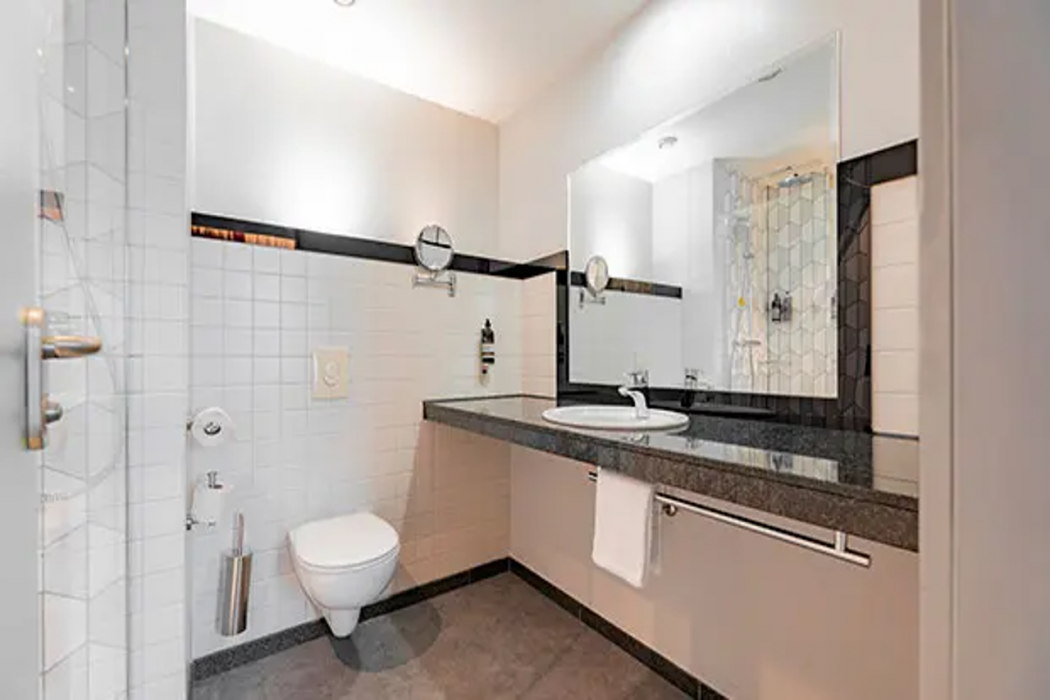 Premier Inn Cologne City Mediapark Hotel 18/23