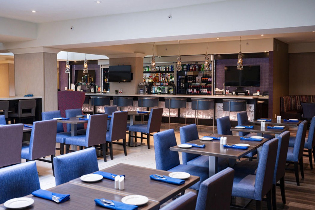 Holiday Inn Toronto International Airport Hotel 18/58