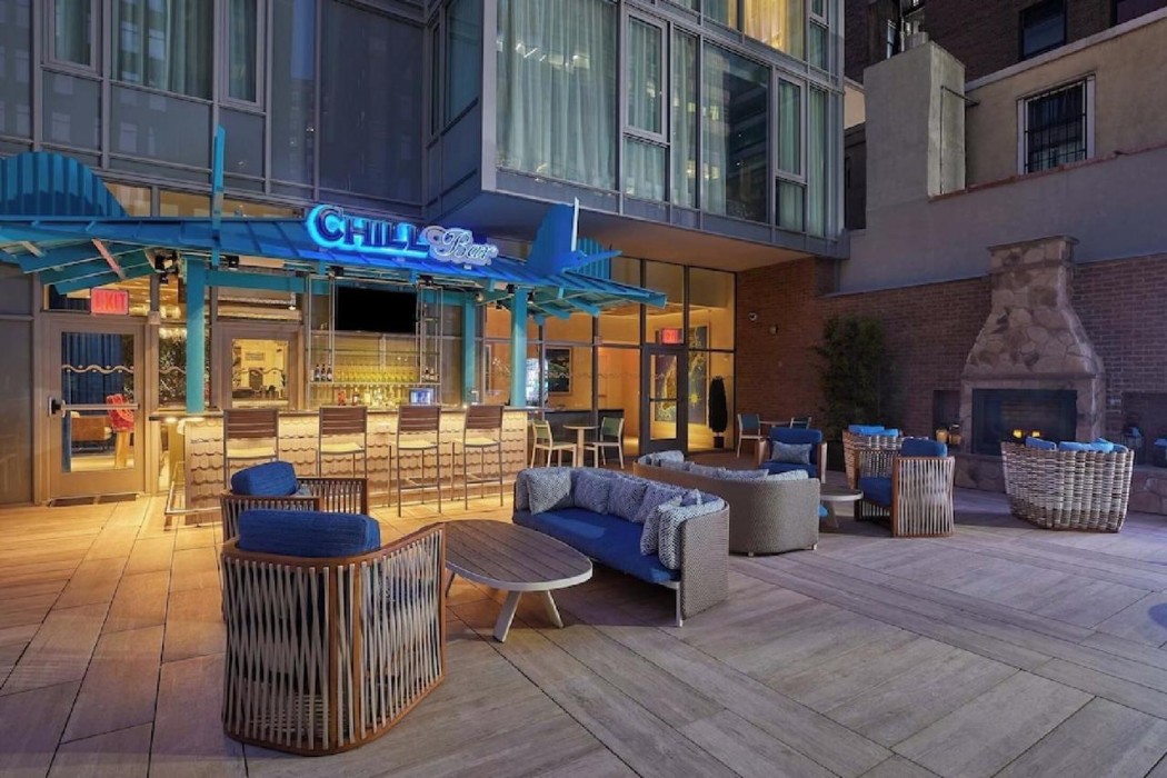 Margaritaville Resort Times Square 44/53