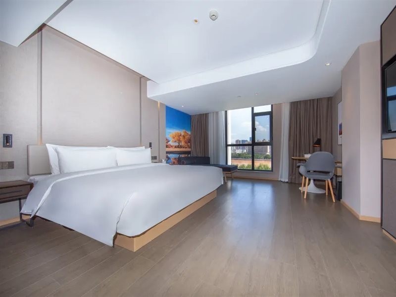 Atour Hotel (Qilihe Bridge, Lanzhou High Speed Railway Station) 25/45