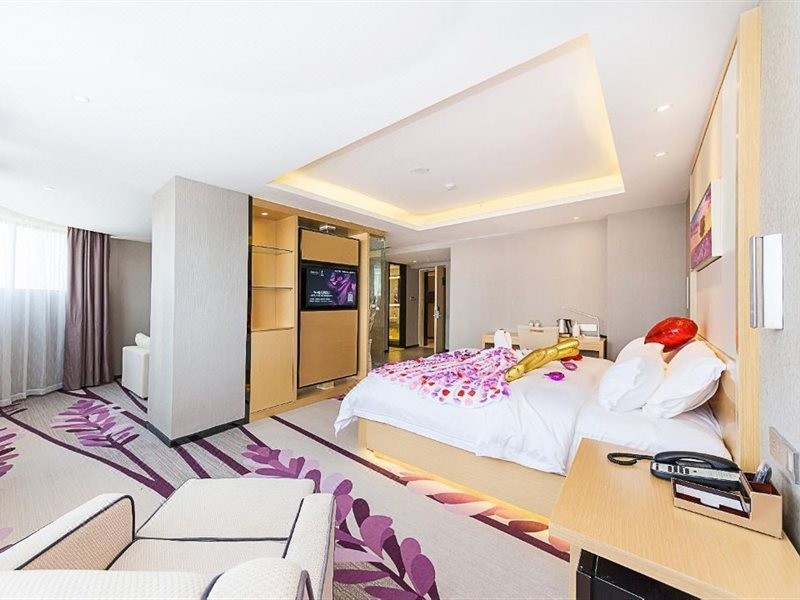Lavande Hotels (Weihai Weigao Square) 19/28