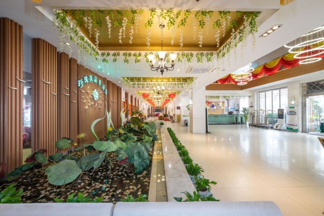 Pearl Bay Seaview Hotel (Laojie Seaview) 19/37