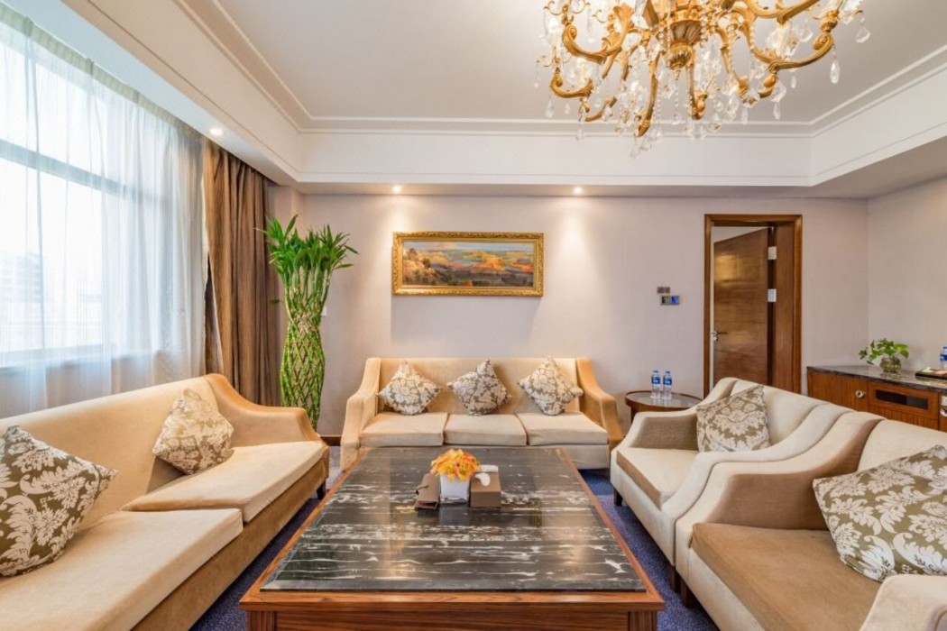 Rezen Hotel Qinghai Jinding 3/10