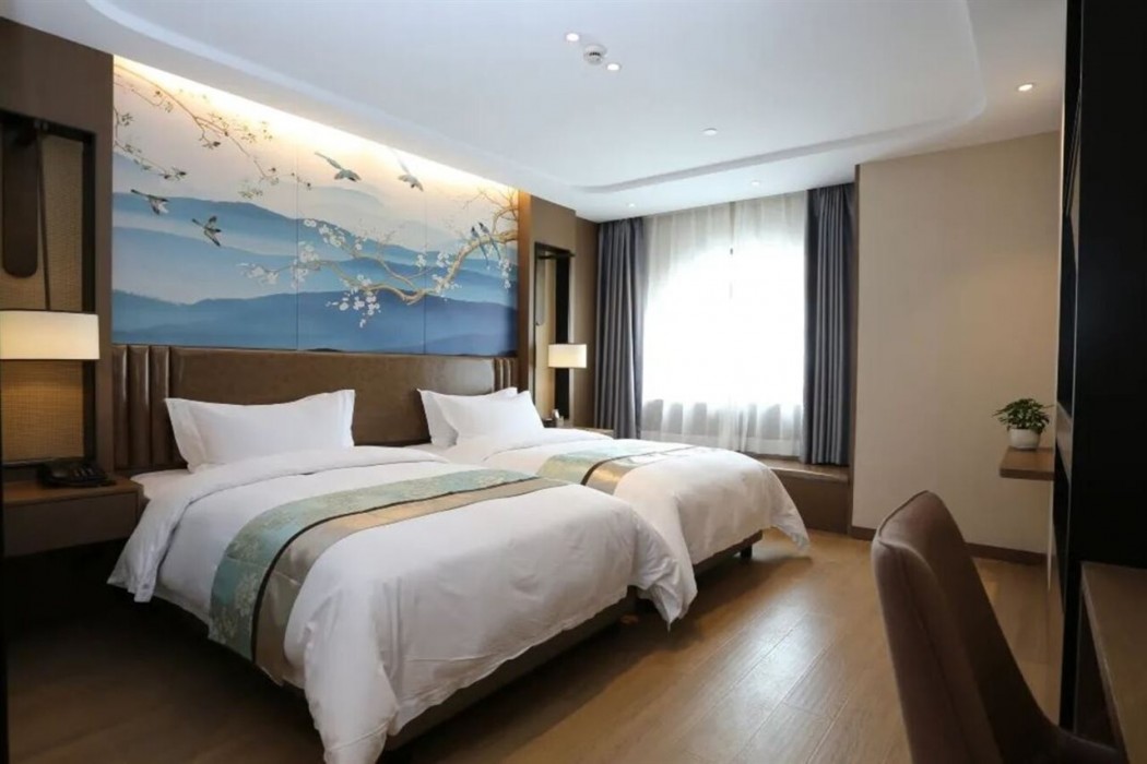 Huhua International Hotel (Shanghai Heqing Road) 18/27