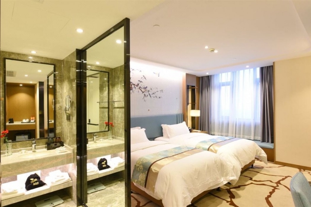 Huhua International Hotel (Shanghai Heqing Road) 20/27