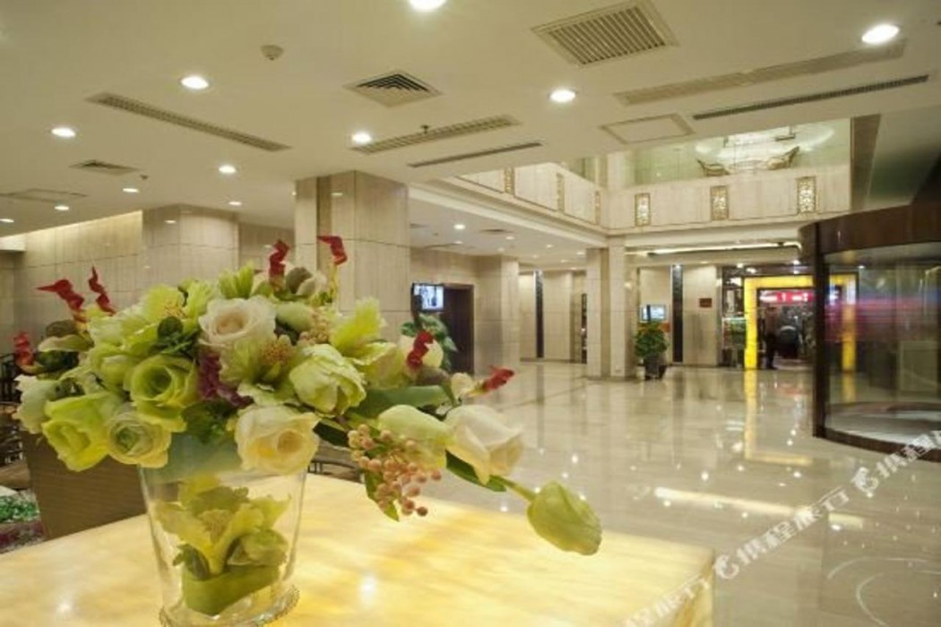 Borrman Hotel (Jinan Shunhe Quancheng Square) 4/11
