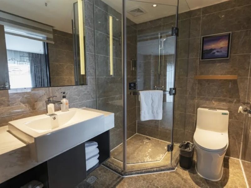 Astor Hotel 5/6