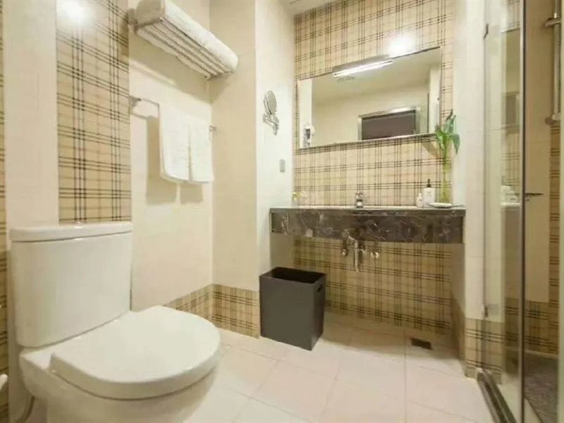 Peace & Ease Hotel (Suzhou Jinji Lake Expo Center) 4/5