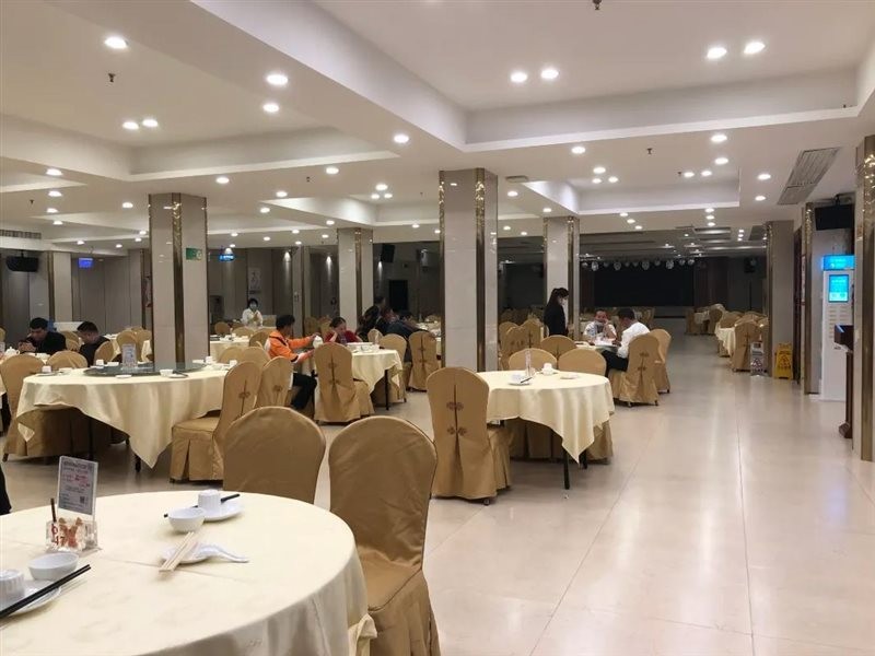 Yangjiang Tianbao Business Hotel 18/36