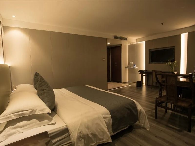 Yangjiang Tianbao Business Hotel 16/36