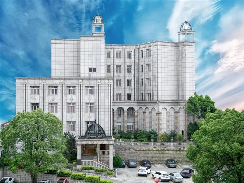 Yangjiang Tianbao Business Hotel 14/36