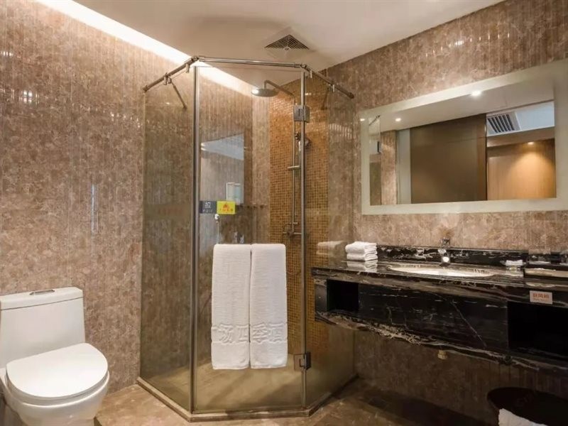 Guangchang Siji Hotel (Shenzhen Gongming Square Metro Station) 14/25