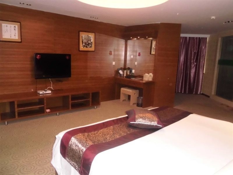 Longma Hotel 13/29