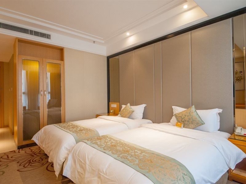Ganghui International Hotel Dongtai 3/5